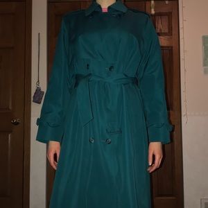 VINTAGE BELTED PRETTY London Fog Trench Coat